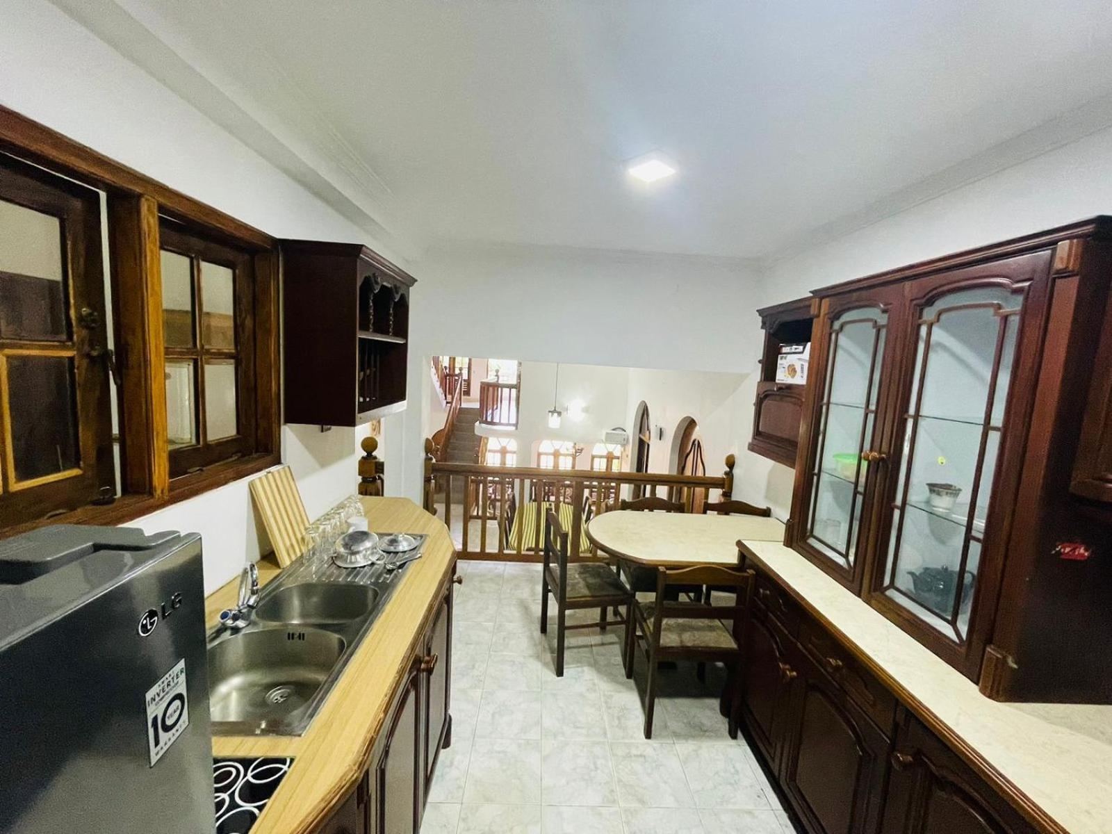 Villa Nine 캔디 외부 사진